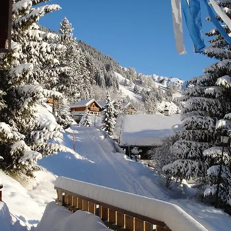 Holiday home Chalet Seasons *